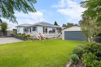  114 Everitt Crescent, Whangamata