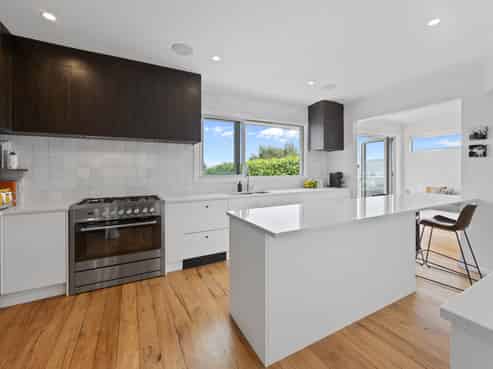 15 Rewa Road, Three Kings