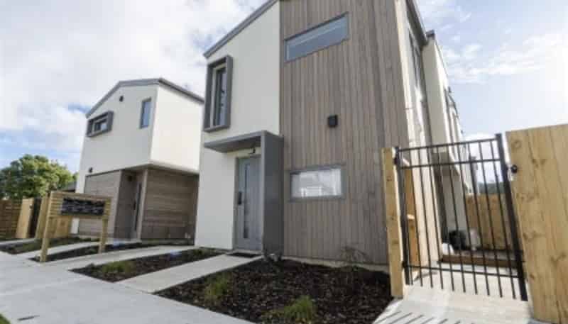 3/43 Churton Crescent, Taita