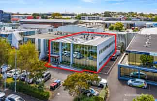 FIRST TIME ON THE MARKET IN 22 YEARS
