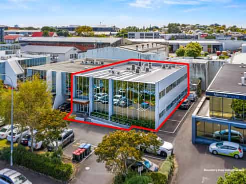 FIRST TIME ON THE MARKET IN 22 YEARS
