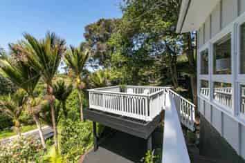 50 Wood Bay Road, Titirangi