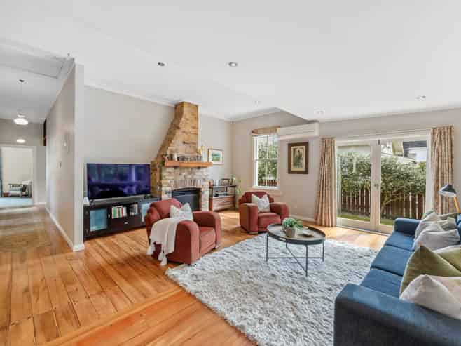 7 Hasbury Avenue, Epsom