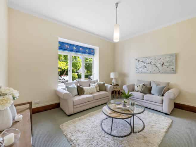 7 Hasbury Avenue, Epsom