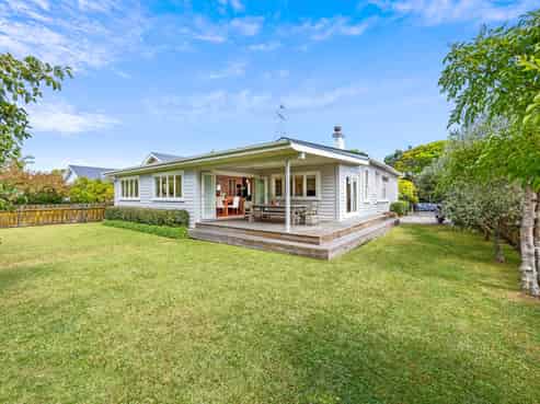 7 Hasbury Avenue, Epsom