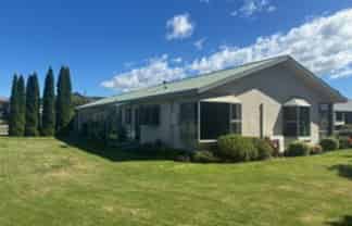 6 Orchard Drive, Alexandra