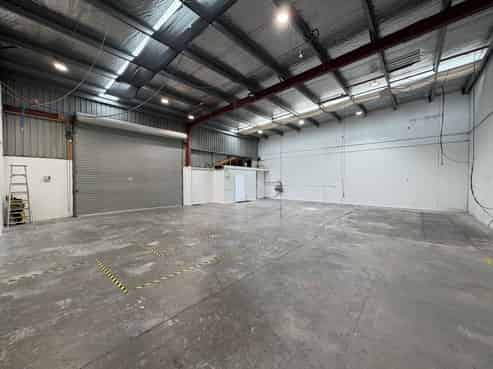 Large Unit with Fenced Yard 