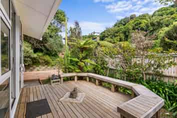 4 Silverbirch Grove, Churton Park