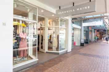 Vendor wants this sold. All offers considered