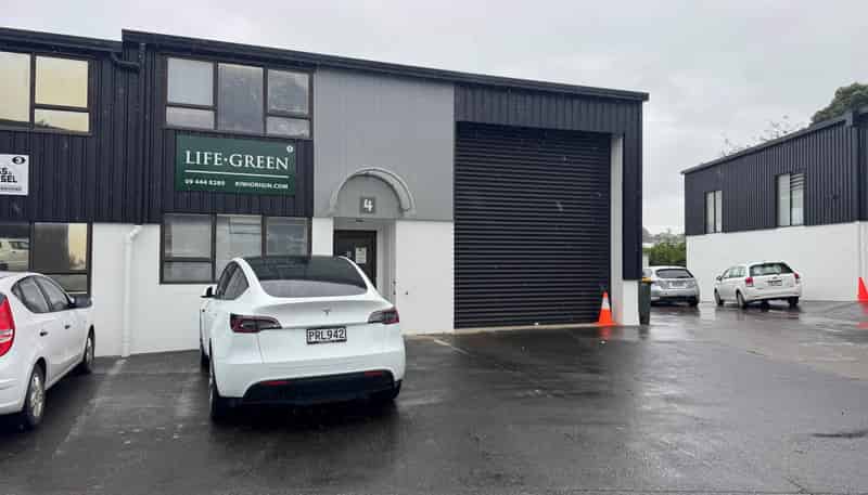 Unit 4/61 View Road, Wairau Valley