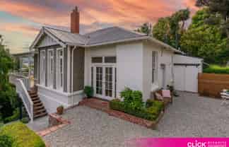 47 Easther Crescent, Kew