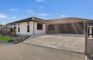 13 Pearl Grove, Ashhurst