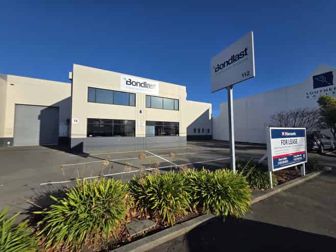 Available Now: 1100+sqm CBD Fringe Industrial 