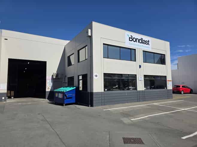 North Facing on the City Fringe