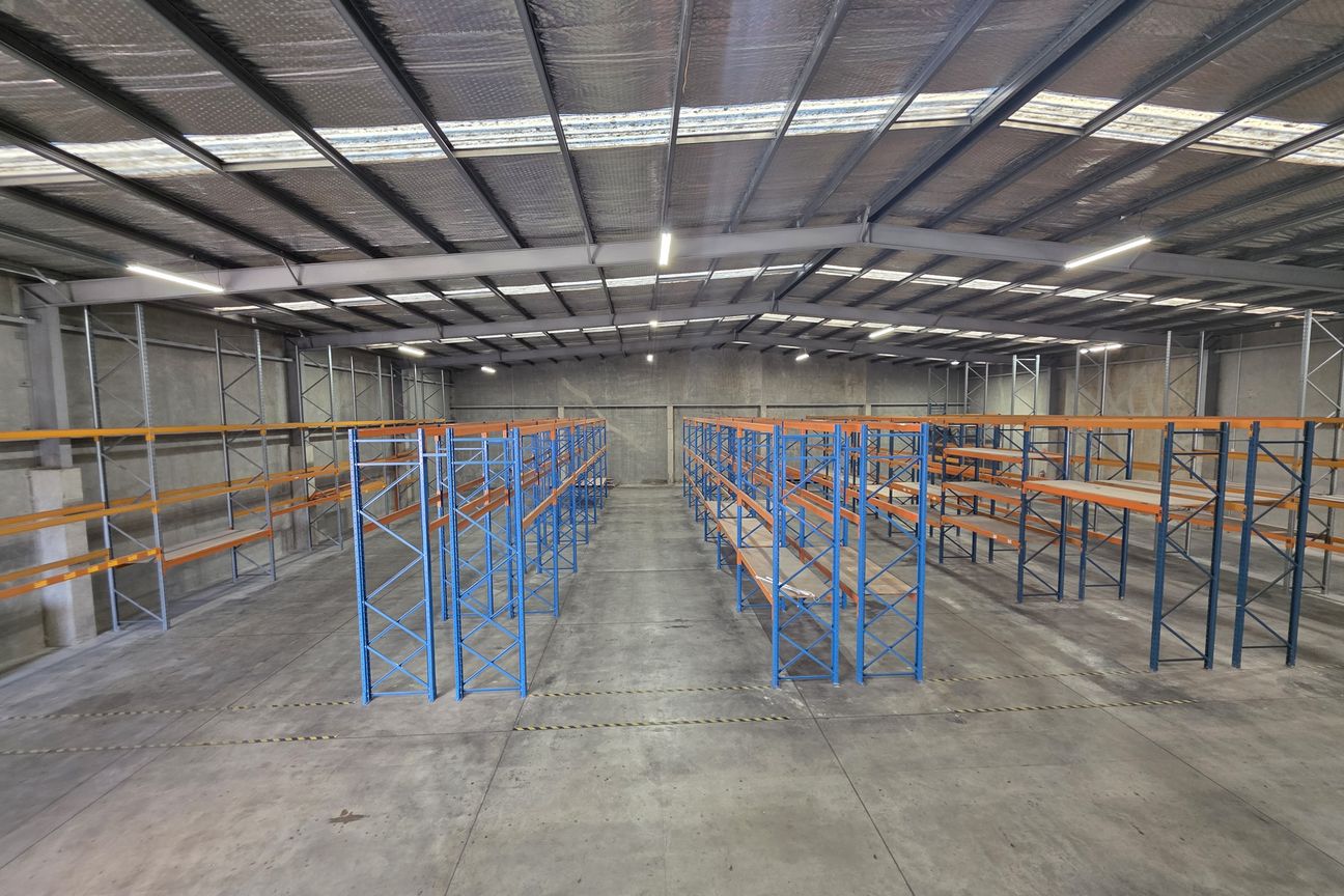 Available Now: 1100+sqm CBD Fringe Industrial - Ansicht 5