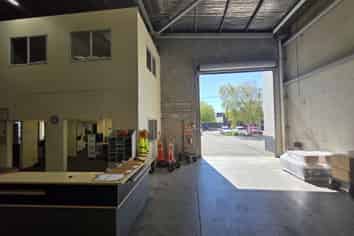 North Facing on the City Fringe