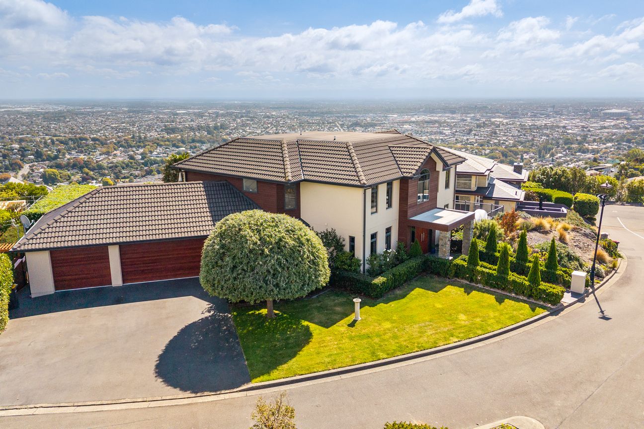 Are You Seeking Space And Panoramic Views? - Ansicht 3