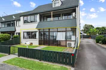 1/18 Cliff Road, Tauranga