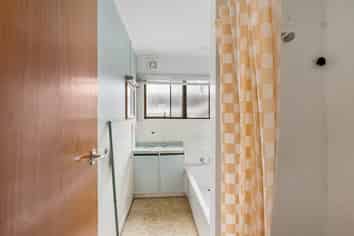 1/18 Cliff Road, Tauranga