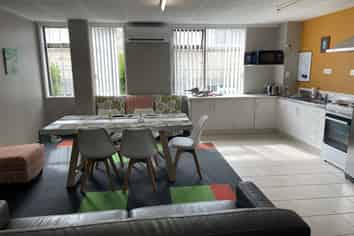 4 Hill Street, Hamilton Lake