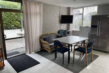 4 Hill Street, Hamilton Lake