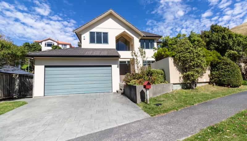 43 Amesbury Drive, Churton Park