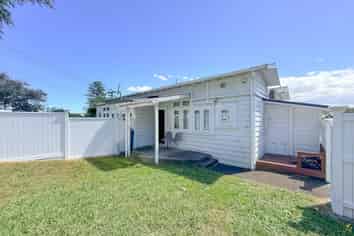 7 Jesmond Terrace, Mount Albert