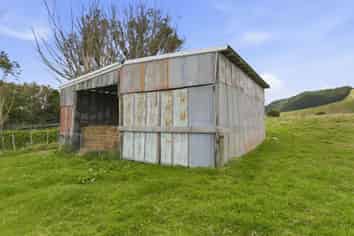 100 Heights Road , Shannon