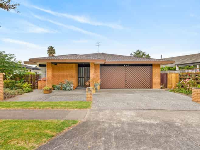 40 Hetley Crescent, Taradale