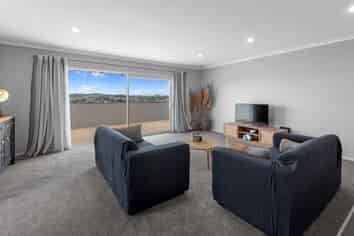 44 Memorial Drive, Parahaki