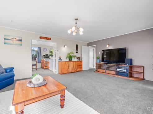 127 Gemstone Drive, Birchville