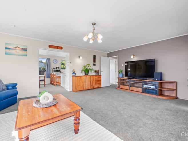 127 Gemstone Drive, Birchville