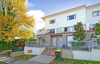 10/46 Carlos Drive, Flat Bush