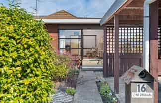 16 Irvine Street, Mosgiel