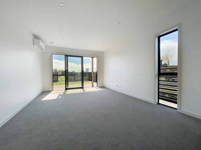 1/14 Akakura Terrace, Glenview