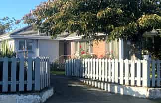 57 Adamson Cresent , Glengarry