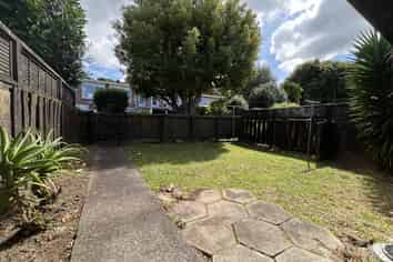 4/63C Owairaka Avenue, Mount Albert