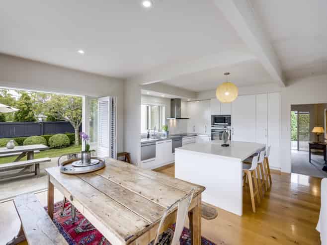 7 Lennon Grove, Havelock North