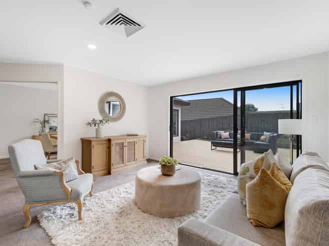 32 Ambleside Drive, Northpark