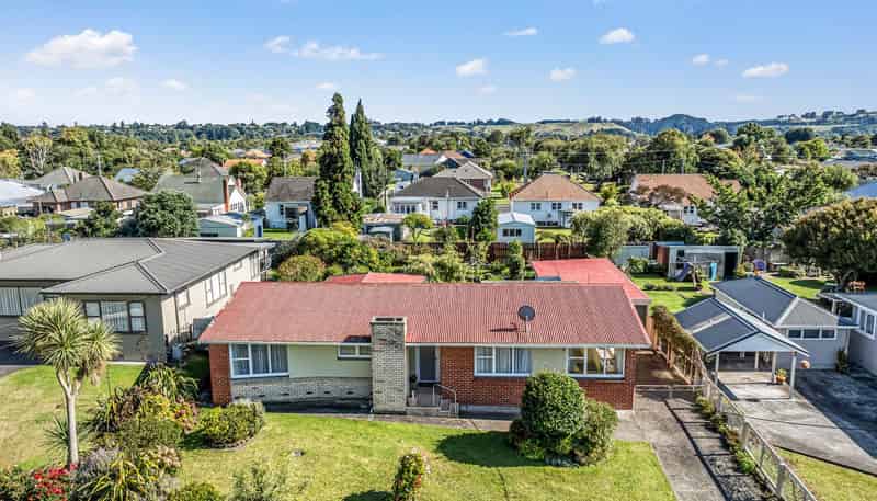 4 Glandwr Crescent, Whanganui East