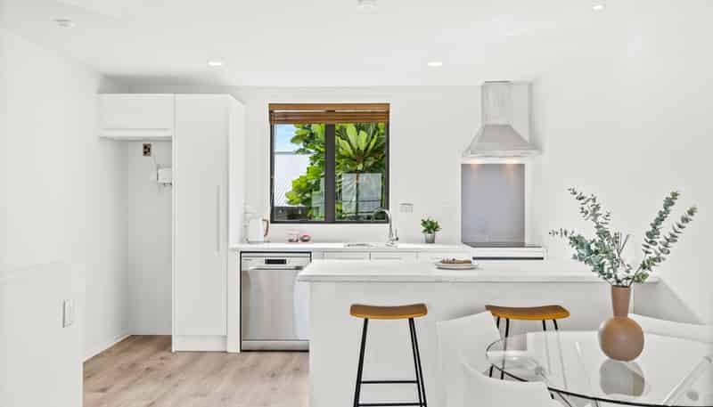 2/25 Rossmay Terrace, Kingsland