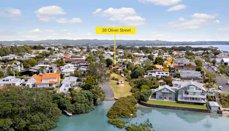 38 Oliver Street, Point Chevalier