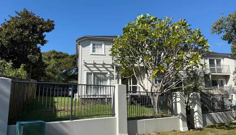 8/86 Fernhill Way, Oteha