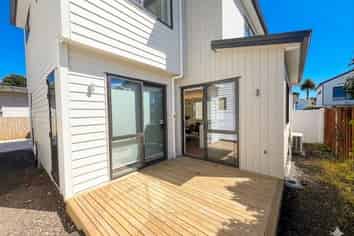 5C Hall Avenue, Mangere