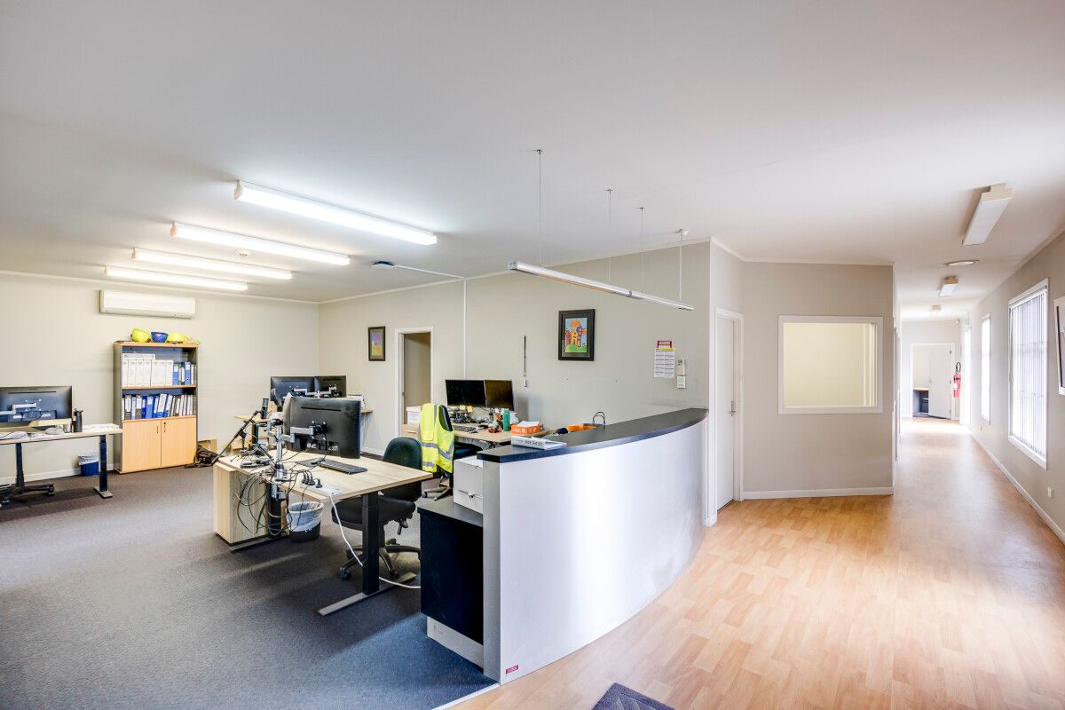 1,085sqm for Lease in Onekawa - Mehr