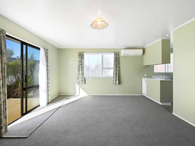 10 Leonard Place, Dinsdale