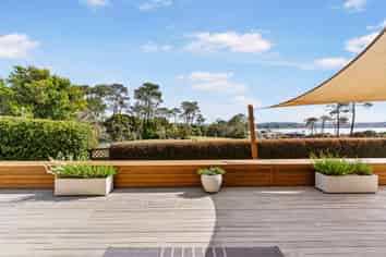 15 Monet Grove, West Harbour