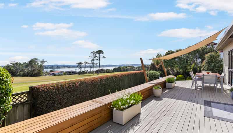 15 Monet Grove, West Harbour