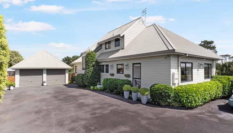 15 Monet Grove, West Harbour