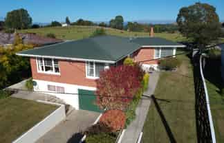 42 Glendale Crescent, Holmes Hill